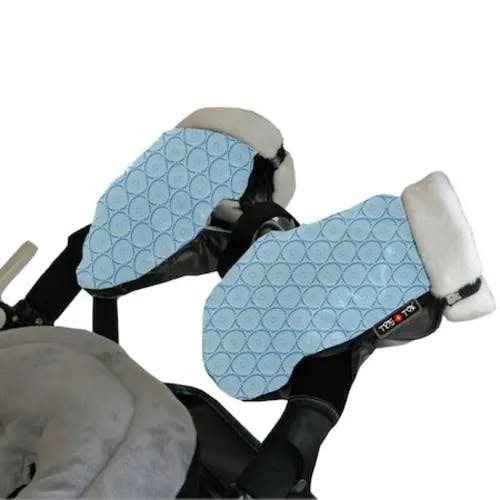 Ръкавици за количка Tris & Ton с принт сини жирафи